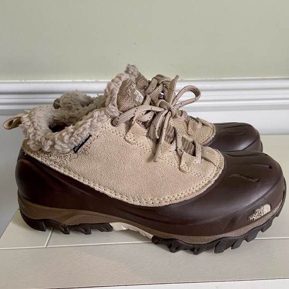 The North Face Women’s Heat Seeker Waterproof Boot - Picture 3 of 13